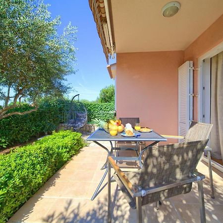 Happy Point Apartment Кърк Екстериор снимка